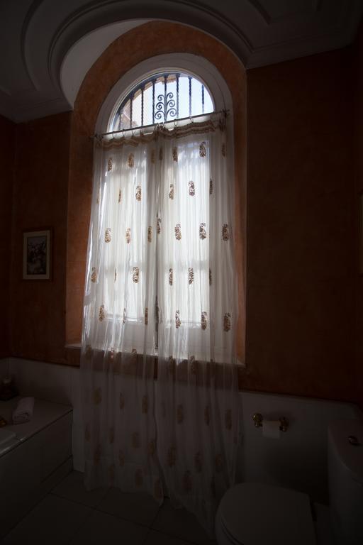 Villa De La Palmera Seville Exterior photo